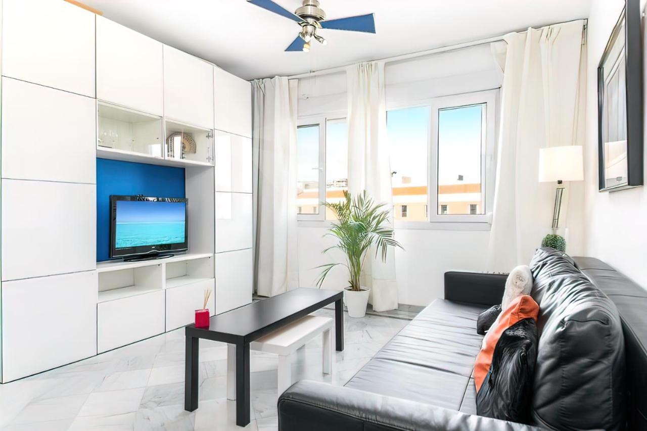 Lovely Suite With River Views And Parking Málaga Extérieur photo
